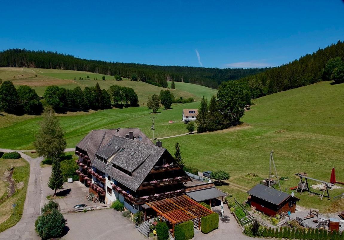 Hôtel Landgasthof Jostalstuble à Titisee-Neustadt Extérieur photo